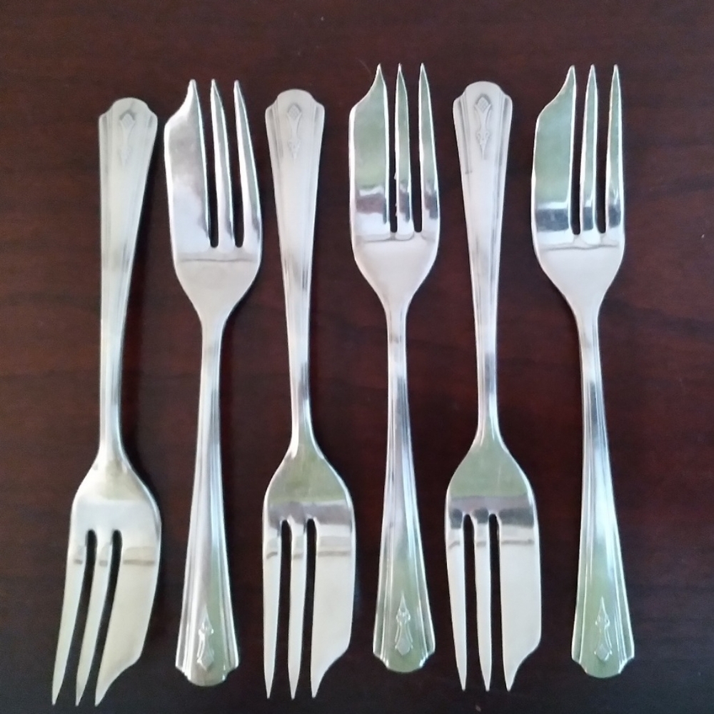 Six Vintage Dorchester Silver Plate "Coronation" Cocktail Forks